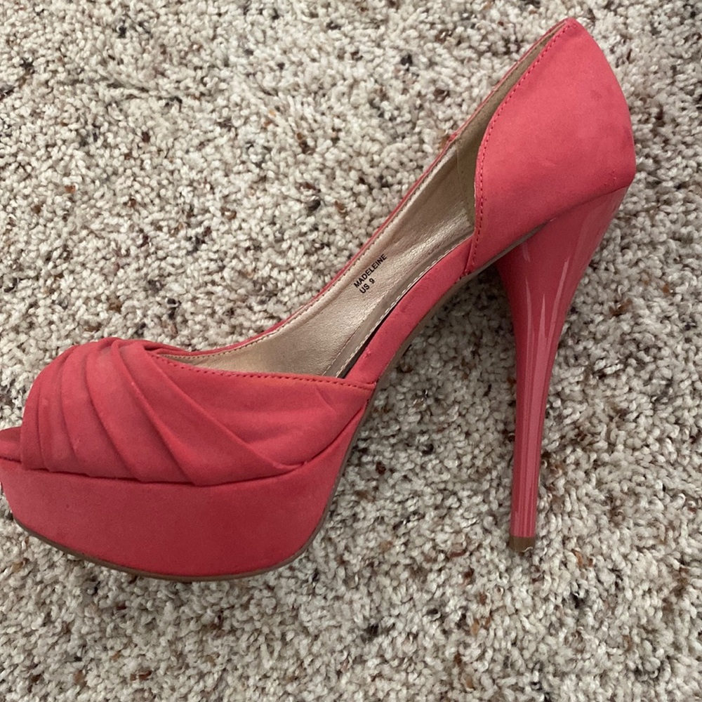 Salmon Heel is 3-4 inches with platform